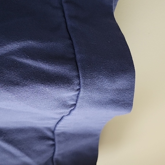 Adidas sz medium - Picture 6 of 6